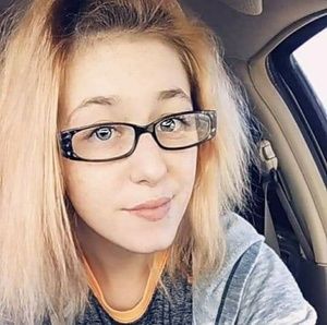 Meet your Posher, Kaylee